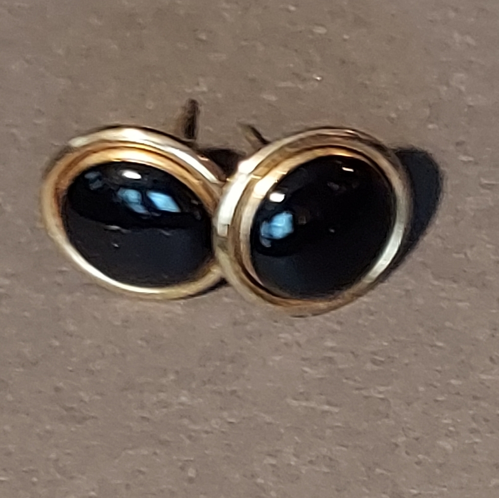 Earings